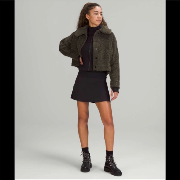 Lululemon Textured Fleece Button Jacket in Dark Olive Size 10 - Picture 2 of 7